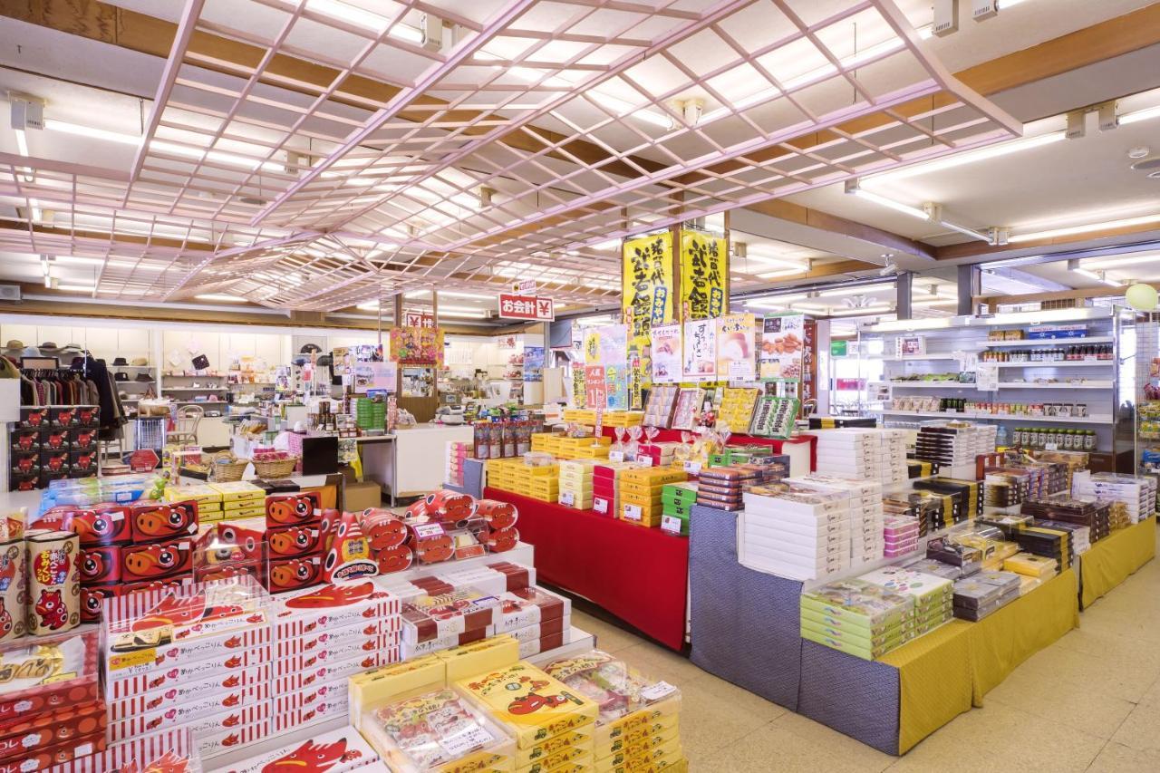Отель Lakeside Banko Inawashiro Экстерьер фото