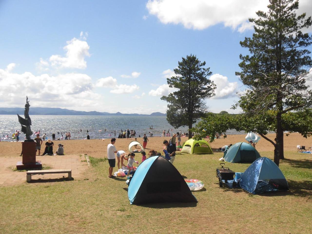 Отель Lakeside Banko Inawashiro Экстерьер фото